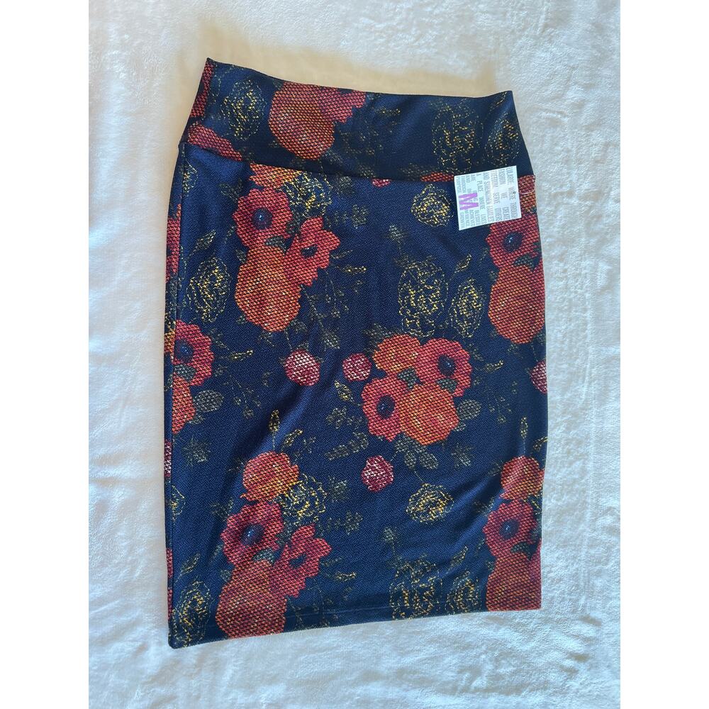 LuLaRoe Cassie Floral Pencil Skirt Size Medium NWT - Picture 2 of 2